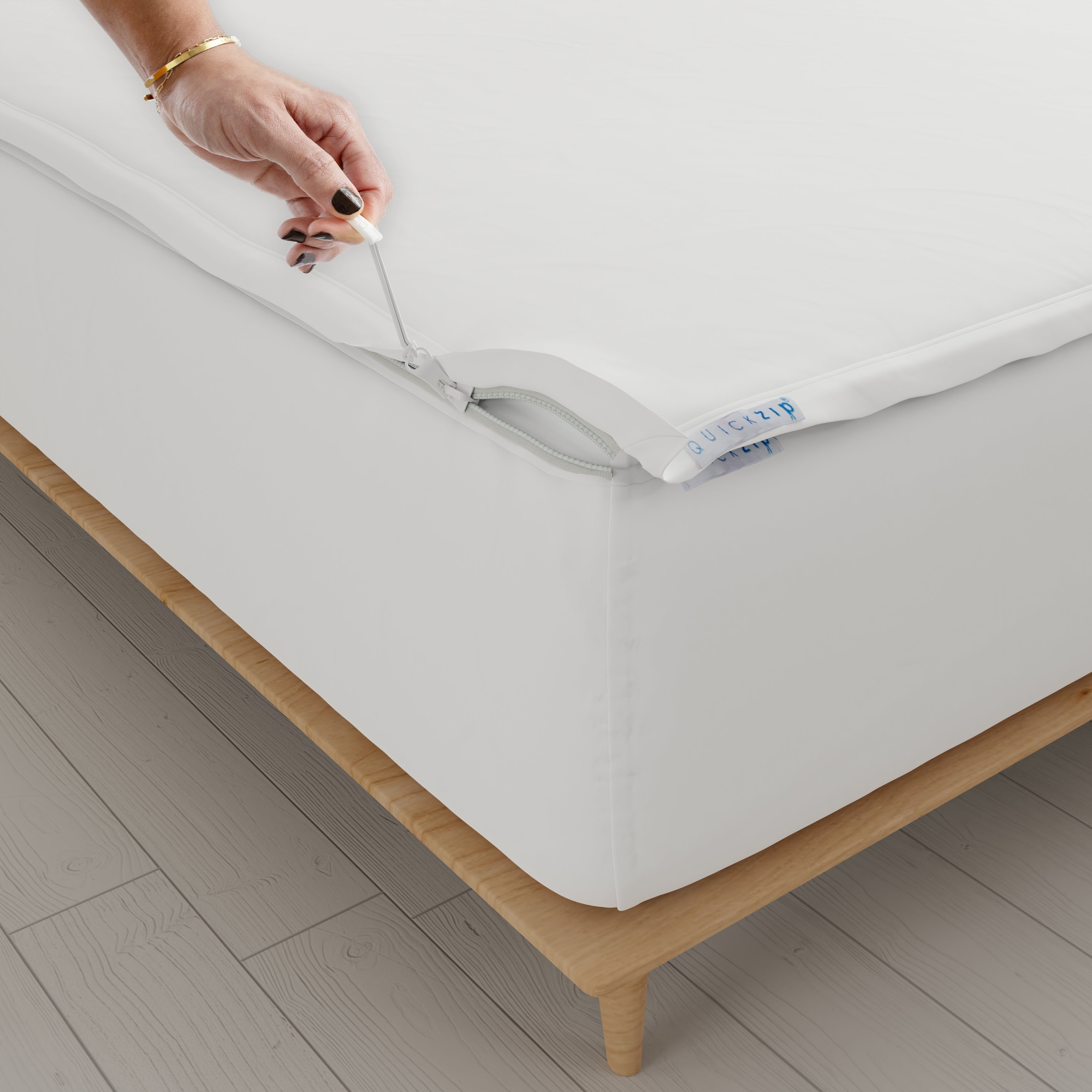 Queen Luxe Sateen Cotton Zip Sheet Starter Pack from QuickZip